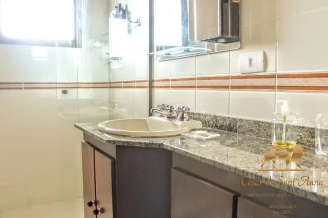 Imagem Apartamento com 3 dormitórios à venda no Capivari em Campos do Jordão/SP