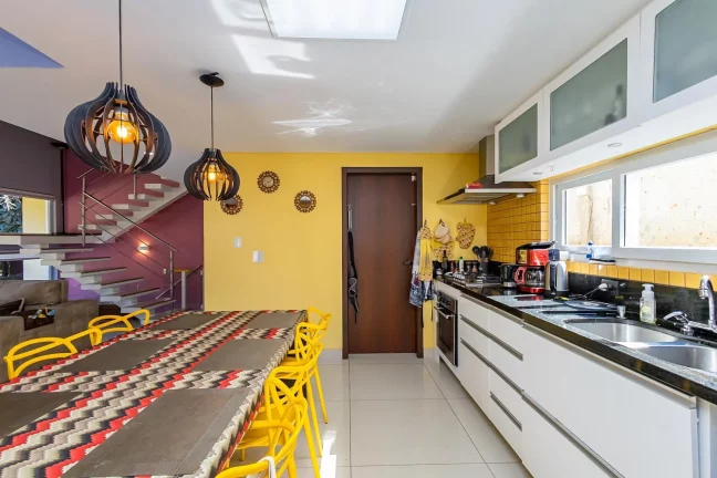 Imagem Casa Residencial de 3 quartos no bairro Campo Comprido