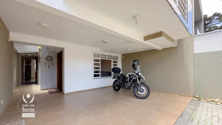 Imagem Sobrado com 3 dormitórios à venda, 323 m² por R$ 1.299.000,00 - Bacacheri - Curitiba/PR