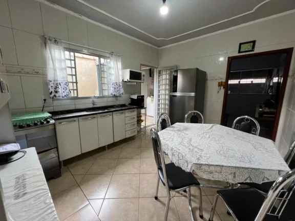 Imagem Casa de vila para venda em Recanto Elimar II com 3 quartos, 100m2
