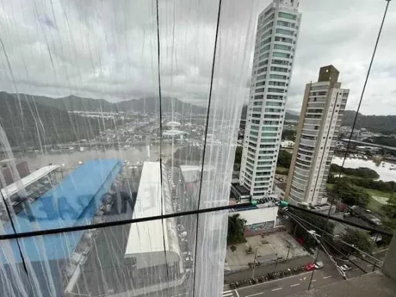 Imagem Apartamento na planta com 4 suítes e 3 vagas de garagem no Centro de Balneário Camboriú