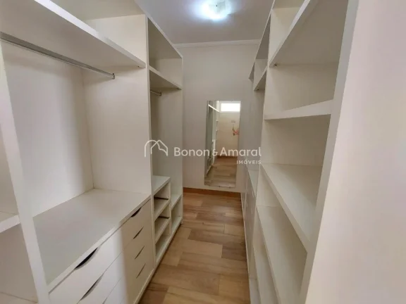 Imagem Venha viver com tranquilidade, segurança e fácil acesso a Campinas!
Localizada em condomínio arbo...