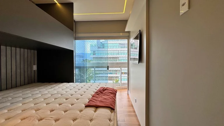 Imagem Apartamento com 3 dormitórios à venda, 86 m por R$ 2.650.000,00 - Riviera