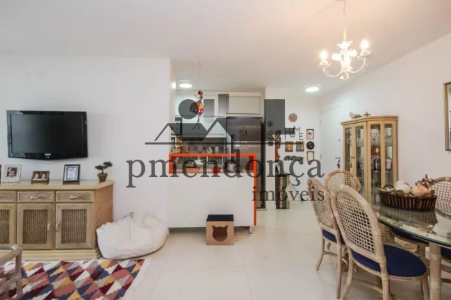 Imagem Apartamento com 78m² no Alto de Pinheiros, 2 quartos (1 suíte) e 2 vagas.