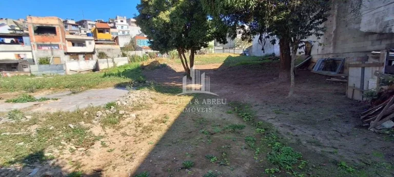 Imagem Terreno PLANO Fantástico 1549m², 22 metros de Frente, Perfeito para Sobrados, Construções diversas no Jardim Cruzeiro, Mauá-SP