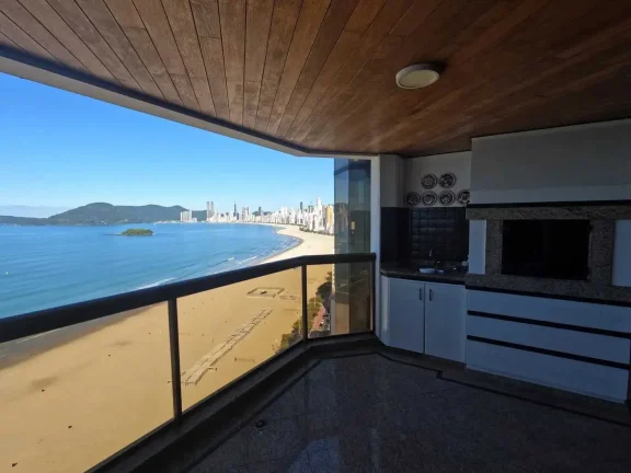 Imagem Apartamento frente mar com 3 suítes e 3 vagas de garagem em Balneário Camboriú/SC