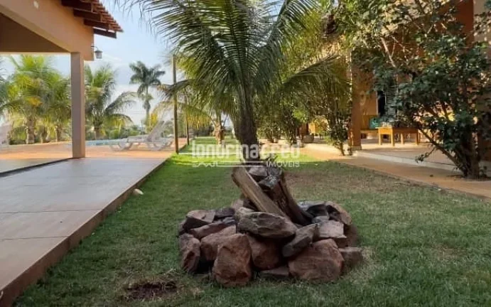 Imagem Chácara em Alvorada do Sul – 5 Suítes, Piscina, Churrasqueira e Área Verde | 450m² Construídos em Terreno de 1.200m² | Venda com Porteira Fechada!