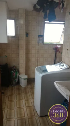Imagem Seu Novo Refúgio: Apartamento Arejado e Iluminado em Localização Privilegiada