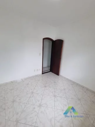Imagem JARDIM DO MAR Lindo Sobrado 175 metros, 3 dormitórios, espaço gourmet, 2 vagas com ótima localização e valor !!!