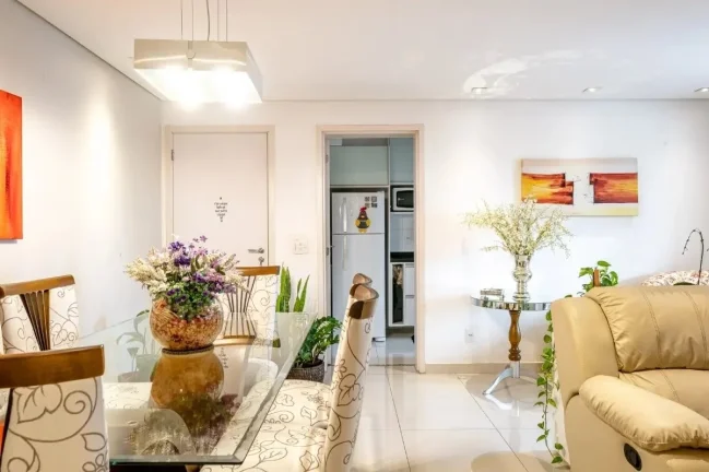 Imagem Apartamento 61M², 2Q, 1 Suíte, 2 Banheiros, 1 Vaga, Varanda Gourmet, Academia, Piscina, Churrascaria, Salão de Festas e Jogos, Playground, Depósito.