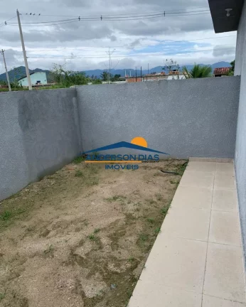 Imagem Casa com 2 dormitórios à venda, 74M² por R$ 280.000,00 - Golfinho - Caraguatatuba/SP