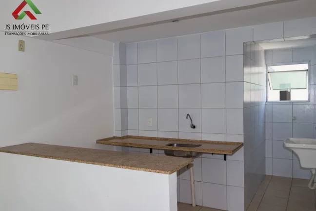 Imagem Venda de Apartamento em Boa Viagem, Recife-PE: 2 Quartos, 1 Suíte, 2 Salas, 2 Banheiros, 1 Vaga de Garagem, 60m².
