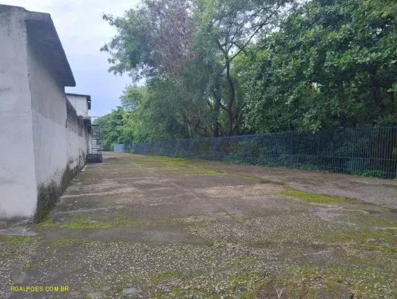 Imagem Galpão para Locação em BELFORD ROXO, Centro, 2 banheiros