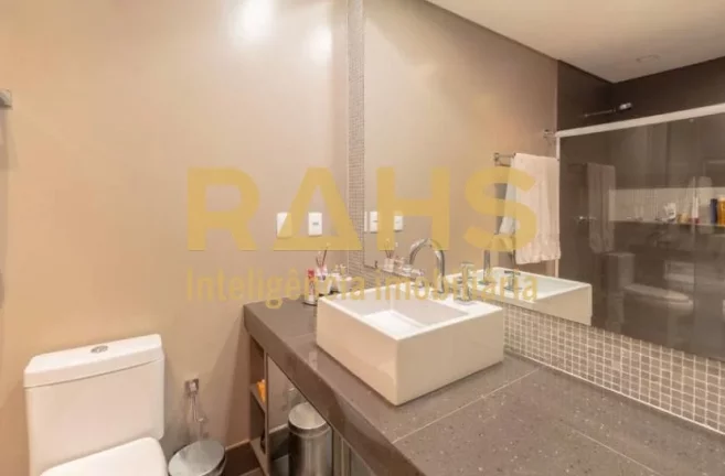 Imagem Linda cobertura duplex para venda! O imóvel está localizado no coração da cidade de Joinville. A...