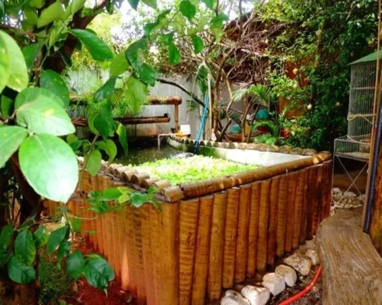 Imagem LINDA CASA EM ÓTIMA LOCALIZAÇÃO, COM SALA, COZINHA, ÁREA DE SERVIÇO, BANHEIRO, 03 QUARTOS, ÁRE...