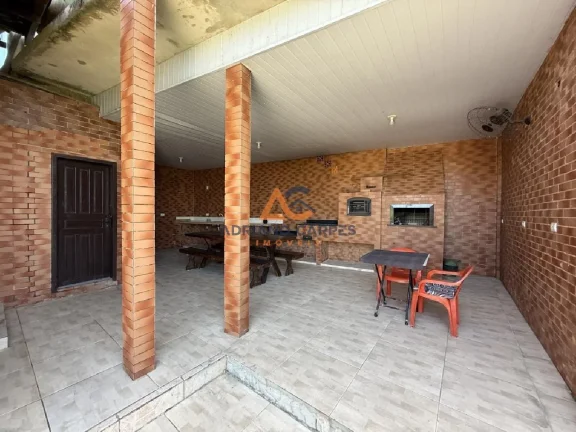 Imagem Vista Maravilhosa, casa na Praia de São Miguel, com 04 quartos em Penha com ótima localização.