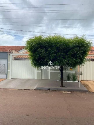 Imagem Casa com 3 dormitórios à venda, 82 m² por R$ 380.000,00 - Jardim Bandeirantes - Itumbiara/GO