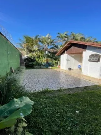 Imagem Imperdível oportunidade! Casa à venda em Ubatuba-SP, Rodovia Oswando Cruz, 3 quartos, 2 suítes, 2 salas, 1 banheiro, 133m².
