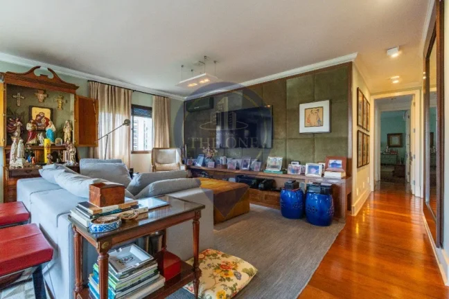 Imagem Apartamento de luxo na Vila Uberabinha, São Paulo-SP, com 3 quartos, 3 suítes e 171m² de área.
