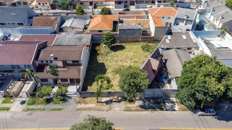 Imagem Terreno de 575m² de frente para rua, no Guaíra