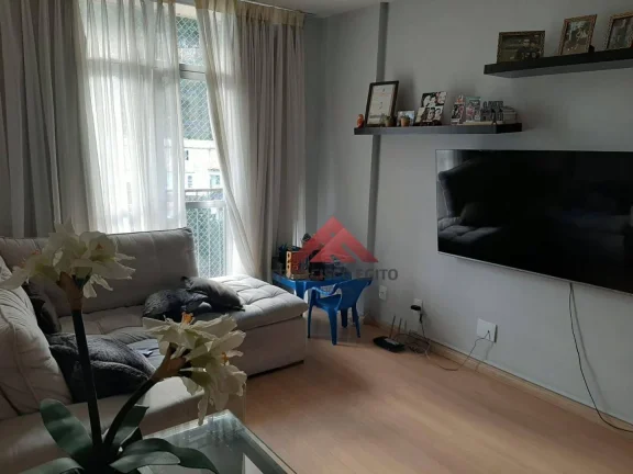 Imagem Apartamento no Fonseca na João Brasil,próximo a Alameda São Boa Ventura,com varanda,sala ,dois quartos,dependencia foi revertida para escritório