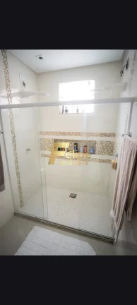 Imagem BELÍSSIMA CASA COM 3 PAVIMENTOS, COM EXCELENTE ÁREA DE LAZER COM CHURRASQUEIRA E PISCINA, LOCALIZADA NO BAIRRO SÃO JUDAS TADEU, EM GUARAPARI/ES!
