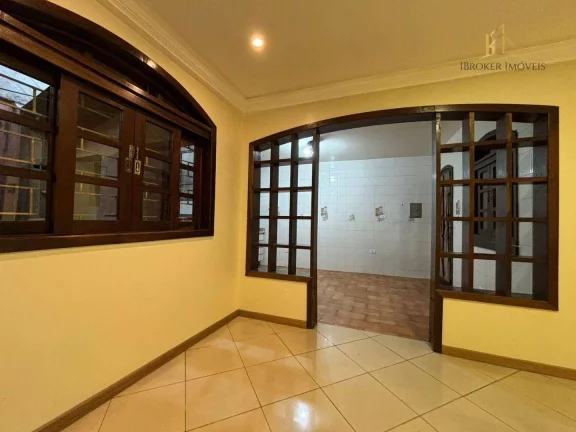 Imagem Casa com 3 quartos para alugar, 113 m² por R$ 3.285/mês - Boqueirão - Curitiba/PR