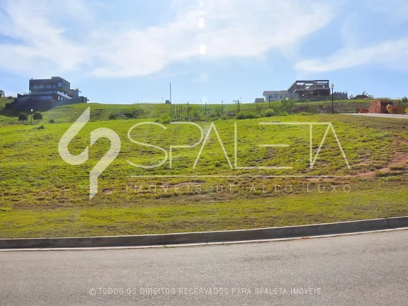 Terreno de esquina à venda na Fazenda Serrazul II