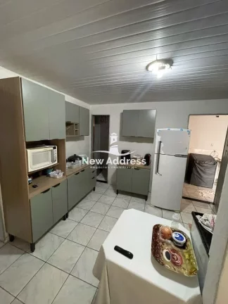 Imagem Casa com 2 Quartos à Venda no Bairro Tiradentes - Cariacica/ES