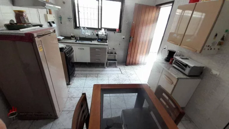 Imagem Sobrado com 3 dormitórios à venda, 161 m² por R$ 530.000,00 - Balneário Flórida - Praia Grande/SP