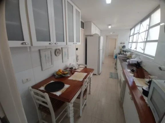 Imagem Espaçoso Apartamento Jardim Paulista - 179M², 3 Dorms, 1 Suíte, Sala para 2 Ambientes, 2 Vagas, Armários.