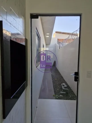Imagem Linda casa geminada no jardim. Padovani, com excelente acabamento!
