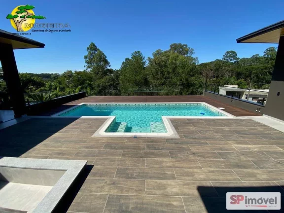 Imagem CASA EM CONDOMINIO C/ 500M², 4 DORMS SENDO 3 SUITES E 9 VAGAS EM BRAGANCA
