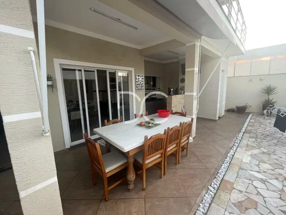 Imagem Ibiti Royal Park - Venda Sobrado | AT 250 m² | AC 246 m² | 3 Dormitórios | 1 Suíte | 4 Banheiros | 4 Vagas