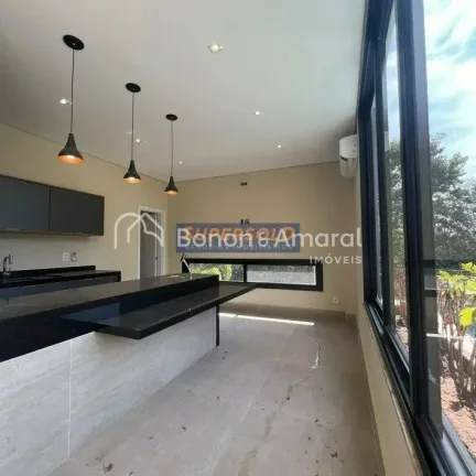 Imagem Casa térrea para locação no Condomínio Parque das Sapucaias
Elegância, conforto e integração ...