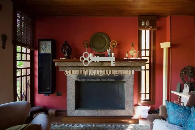 Imagem Casa alto padrão à venda na Aldeia da Serra com 7 suítes e espaço gourmet