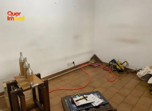 Imagem Galpão Comercial para Locação em Ribeirão Preto-SP, Bairro Parque Industrial Lagoinha: 1 Sala, 1 Banheiro, 4 Vagas, 100m²!