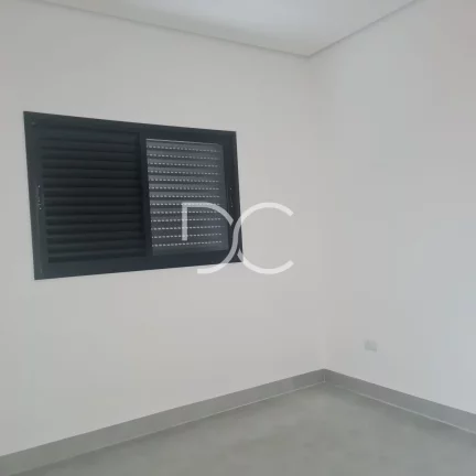 Imagem Condomínio Villagio Wanel - Venda Casa Térrea | AT 200 m² | AC 140 m² | 3 Dorm | 1 Suíte | 2 Banheiros | 2 Vagas