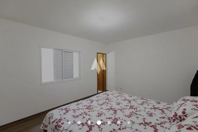 Imagem Casa à venda com 180m², 3 suítes e 5 vagas - São Paulo