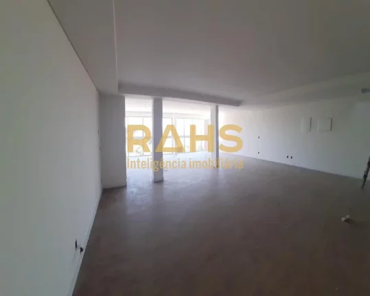 Imagem Triplex no Capri casa 1 com eelvador na Praia do Capri. 05 Suítes, sendo 1 master, 02 Vagas de gara...