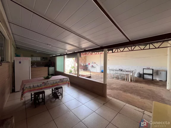 Imagem Casa à Venda no Jardim Esperança em Patos de Minas – 2 Quartos e 148m² de Conforto