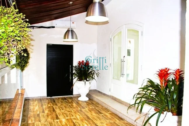 Imagem Casa Térrea à Venda na Vila Madalena - São Paulo/SP.