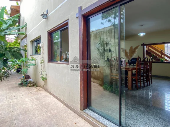 Imagem Casa à venda em Taubaté – Com 06 dormitórios no Taubaté Village