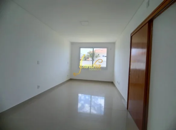 Imagem Casa térrea, com SETE suítes em condomínio fechado