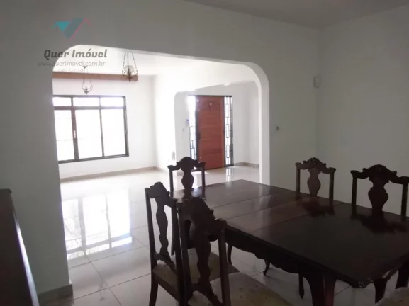 Imperdível oportunidade: Casa à venda em Ribeirão Preto-SP, 4 quartos, 2 suítes, 3 salas, 4 banheiros, 3 vagas de garagem e 245m².