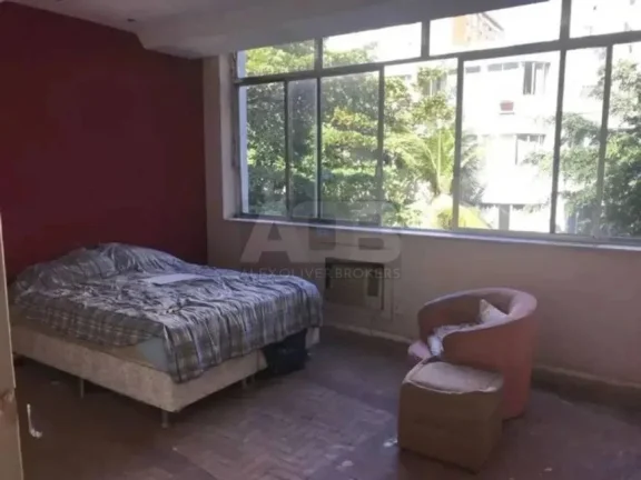 Imagem Apartamento 3 quartos em Ipanema, 170m2, 1vaga, na quadra da praia.