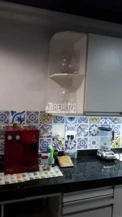 Imagem Casa com apartamento conjugado 5 dormitórios no Parque das Américas, em Uberaba