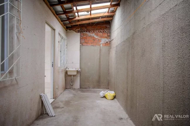 Imagem Casa para Locação de 02 Dormitórios no Bairro Estados em Fazenda Rio Grande Condomínio Jardim Paraiso