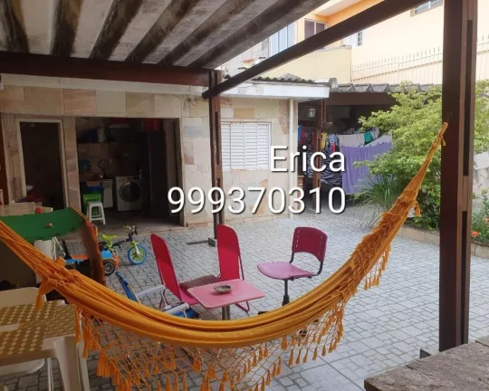Imagem Casa térrea, com 3 quartos, 2 vagas, amplo quintal FL11