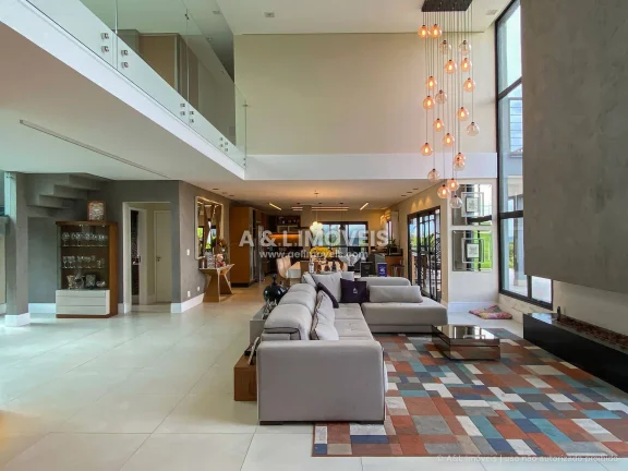 Imagem Mansão em Taubaté | Cond. Fechado, 568 m², 5 Suítes e Lazer